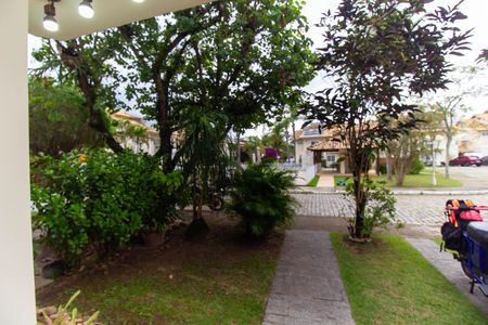 Casa de condomínio à venda com 145m², 4 quartos e 2 vagas