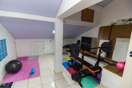 Casa de condomínio à venda com 145m², 4 quartos e 2 vagas