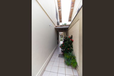 Casa de condomínio à venda com 145m², 4 quartos e 2 vagas