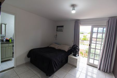 Casa de condomínio à venda com 145m², 4 quartos e 2 vagas