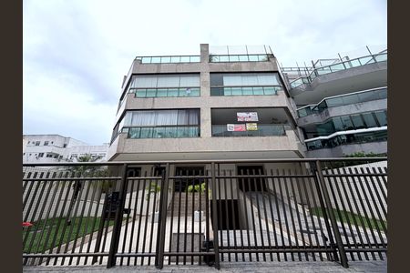 Apartamento para alugar com 109m², 3 quartos e 2 vagas Apartamento para alugar com 109m², 3 quartos e 2 vagasFachada