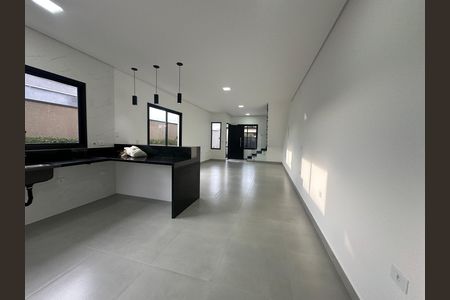 Casa de condomínio à venda com 135m², 3 quartos e 2 vagasCozinha