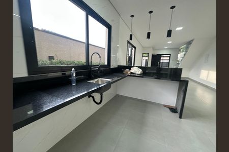 Casa de condomínio à venda com 135m², 3 quartos e 2 vagasCozinha