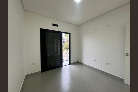Casa de condomínio à venda com 135m², 3 quartos e 2 vagasSuíte