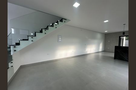 Casa de condomínio à venda com 135m², 3 quartos e 2 vagasSala