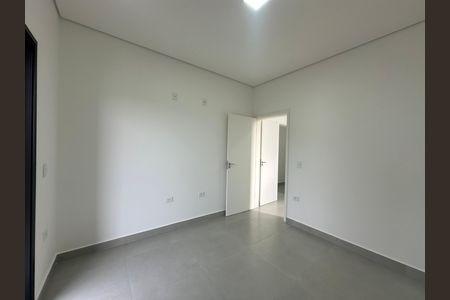 Casa de condomínio à venda com 135m², 3 quartos e 2 vagasSuíte