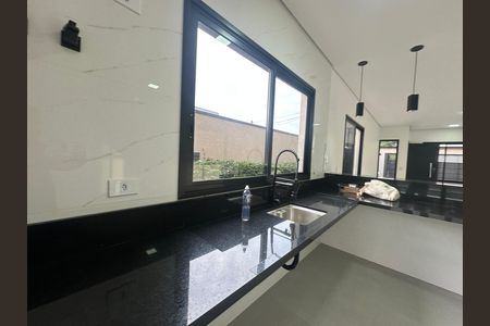 Casa de condomínio à venda com 135m², 3 quartos e 2 vagasCozinha