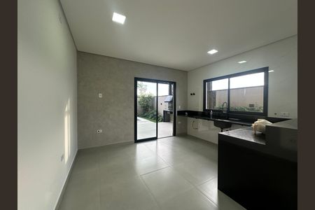 Casa de condomínio à venda com 135m², 3 quartos e 2 vagasCozinha