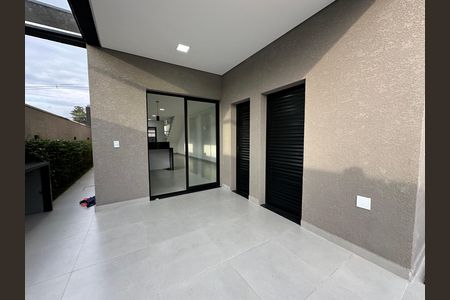 Casa de condomínio à venda com 135m², 3 quartos e 2 vagasChurrasqueira