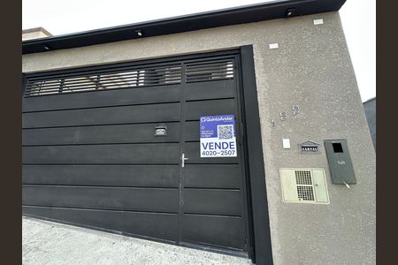 Casa de condomínio à venda com 135m², 3 quartos e 2 vagasFachada