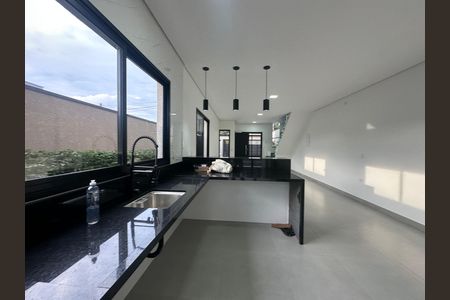 Casa de condomínio à venda com 135m², 3 quartos e 2 vagasCozinha