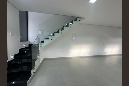 Casa de condomínio à venda com 135m², 3 quartos e 2 vagasSala