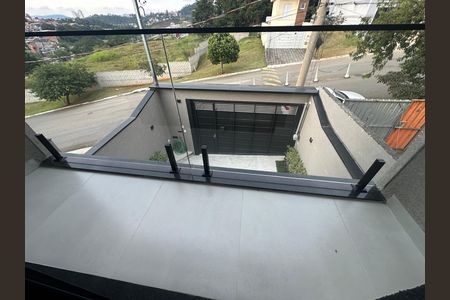 Casa de condomínio à venda com 135m², 3 quartos e 2 vagasVaranda
