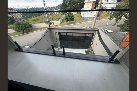 Casa de condomínio à venda com 135m², 3 quartos e 2 vagasVaranda