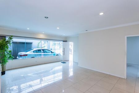Casa para alugar com 180m², 5 quartos e 1 vaga Casa para alugar com 180m², 5 quartos e 1 vagaSala
