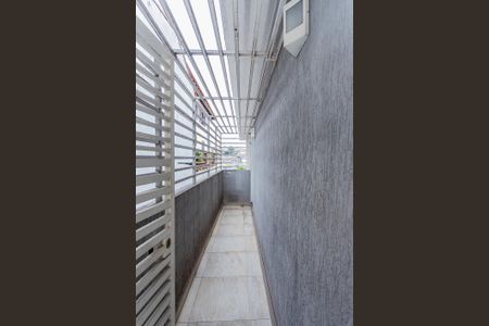 Casa para alugar com 180m², 5 quartos e 1 vaga Casa para alugar com 180m², 5 quartos e 1 vagaCorredor de serviço