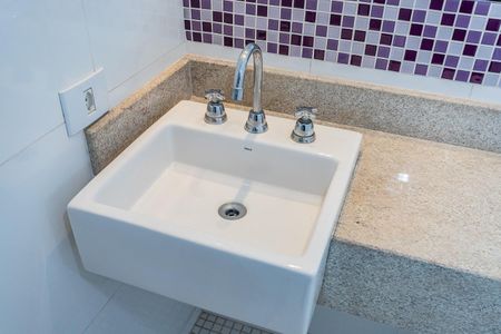 Casa para alugar com 180m², 5 quartos e 1 vaga Casa para alugar com 180m², 5 quartos e 1 vagaBanheiro