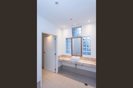 Casa para alugar com 180m², 5 quartos e 1 vaga Casa para alugar com 180m², 5 quartos e 1 vagaLavabo