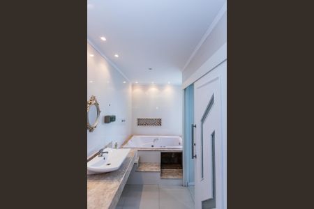 Casa para alugar com 180m², 5 quartos e 1 vaga Casa para alugar com 180m², 5 quartos e 1 vagaBanheiro suite