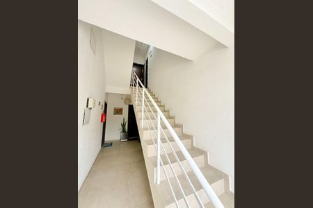Apartamento para alugar com 62m², 2 quartos e 1 vagaHall social
