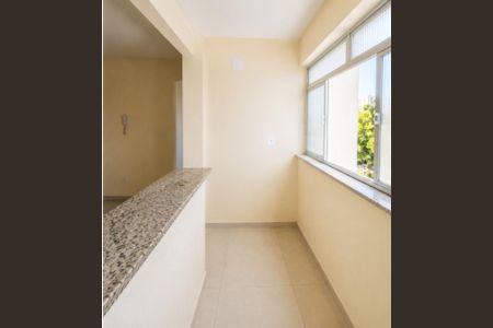 Apartamento à venda com 58m², 2 quartos e sem vaga Apartamento à venda com 58m², 2 quartos e sem vagaÁrea de serviço