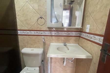 Casa para alugar com 100m², 3 quartos e 2 vagas Casa para alugar com 100m², 3 quartos e 2 vagasBanheiro