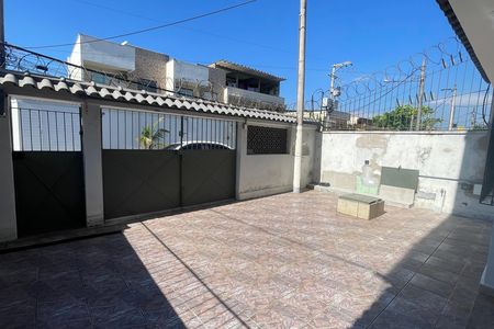 Garagem de casa para alugar com 3 quartos, 100m² em Parque Laguna E Dourados, Duque de Caxias