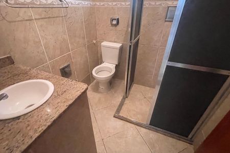 Casa para alugar com 100m², 3 quartos e 2 vagas Casa para alugar com 100m², 3 quartos e 2 vagasBanheiro 2