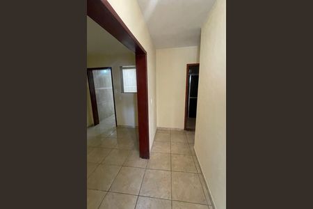 Casa para alugar com 100m², 3 quartos e 2 vagas Casa para alugar com 100m², 3 quartos e 2 vagasCorredor