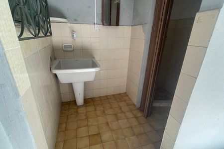 Área de Serviço de casa para alugar com 3 quartos, 100m² em Parque Laguna E Dourados, Duque de Caxias