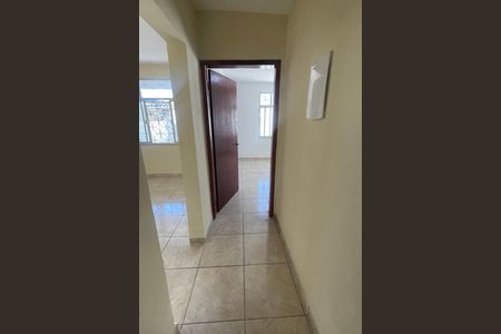 Corredor de casa para alugar com 3 quartos, 100m² em Parque Laguna E Dourados, Duque de Caxias