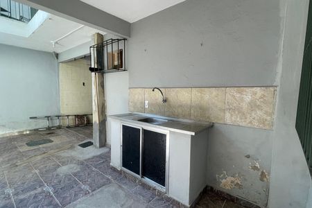Casa para alugar com 100m², 3 quartos e 2 vagas Casa para alugar com 100m², 3 quartos e 2 vagasQuintal