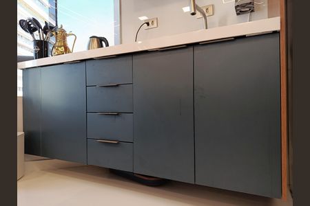 Apartamento para alugar com 85m², 1 quarto e 2 vagas Apartamento para alugar com 85m², 1 quarto e 2 vagasPavimento inferior - Cozinha