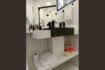 Apartamento para alugar com 85m², 1 quarto e 2 vagas Apartamento para alugar com 85m², 1 quarto e 2 vagasPavimento inferior - Banheiro