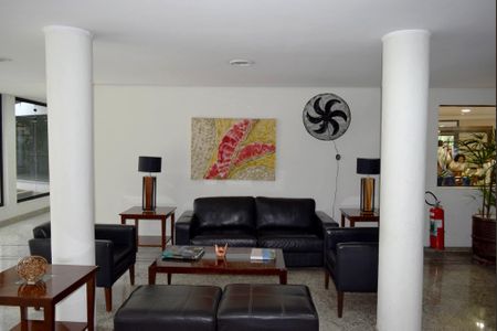 Apartamento para alugar com 85m², 1 quarto e 2 vagasHall social