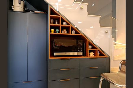 Apartamento para alugar com 85m², 1 quarto e 2 vagas Apartamento para alugar com 85m², 1 quarto e 2 vagasPavimento inferior - Cozinha