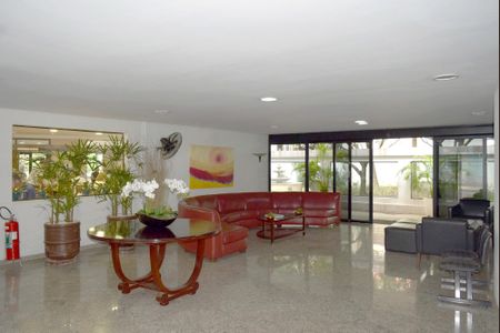 Apartamento para alugar com 85m², 1 quarto e 2 vagasHall social