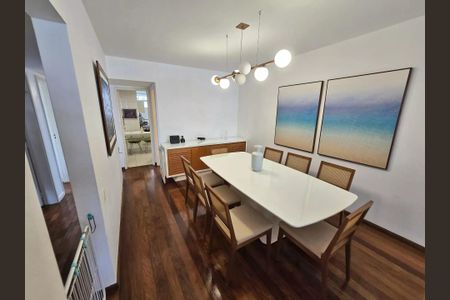 Apartamento à venda com 170m², 4 quartos e 3 vagas