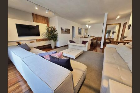 Apartamento à venda com 170m², 4 quartos e 3 vagas