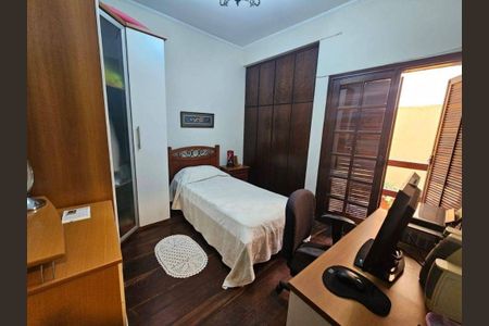Casa à venda com 4 quartos, 230m² em Jardim Bonfiglioli, São Paulo