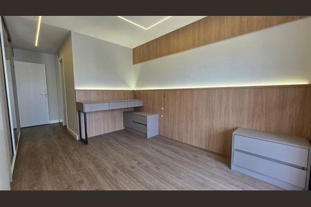 Apartamento para alugar com 3 quartos, 126m² em Cambuí, Campinas