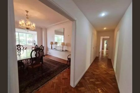 Apartamento à venda com 445m², 6 quartos e 1 vaga