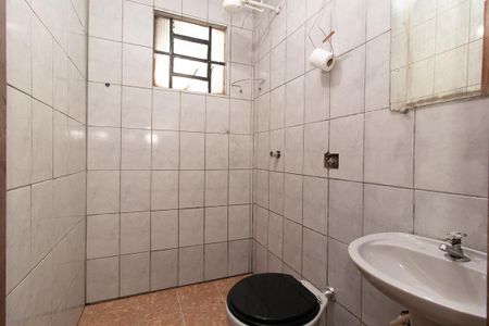 Casa para alugar com 80m², 3 quartos e 3 vagasBanheiro Social