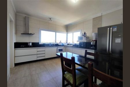Casa para alugar com 364m², 4 quartos e 2 vagas