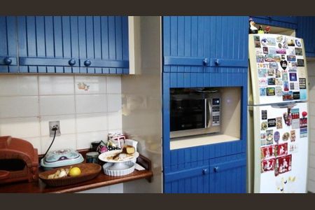 Apartamento para alugar com 4 quartos, 330m² em Cambuí, Campinas
