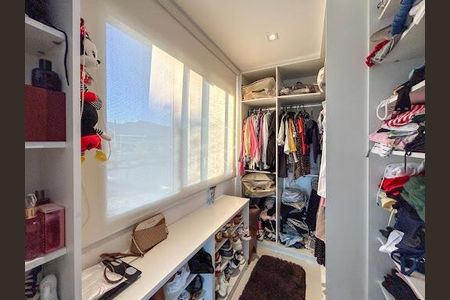 Casa à venda com 306m², 4 quartos e 2 vagas