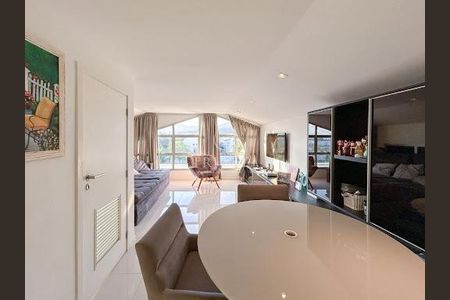 Casa à venda com 306m², 4 quartos e 2 vagas