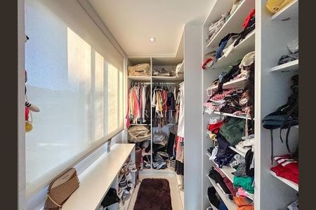 Casa à venda com 306m², 4 quartos e 2 vagas