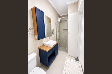 Casa à venda com 100m², 3 quartos e 2 vagas Casa à venda com 100m², 3 quartos e 2 vagasBanheiro da Suíte