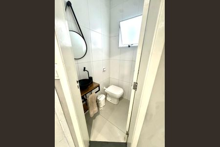 Banheiro de casa à venda com 3 quartos, 100m² em Engenheiro Goulart, São Paulo